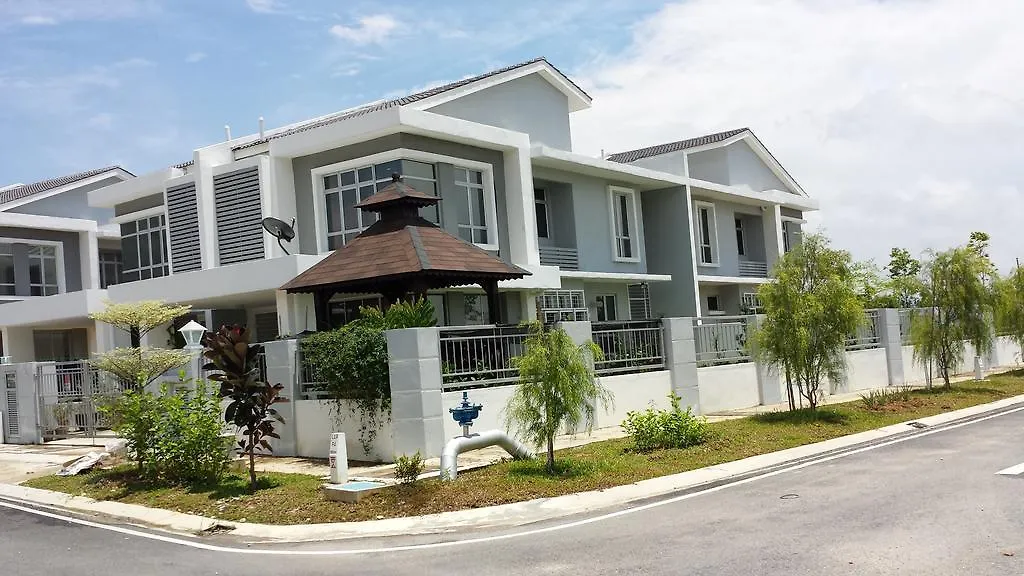 Vvip Homestay Villa Proton City Kuala Lumpur
